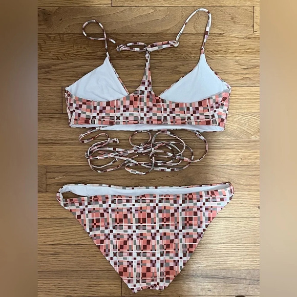 LSPACE Kristen Tie Bikini Top & Camacho Bikini Bottoms - Picture 8 of 8